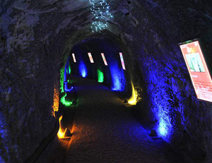 灵山聚龙洞景观-人工隧道
